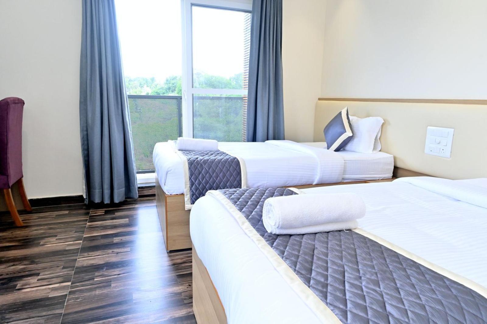 Hometown Sharu'S Inn A Luxury Hotel Чикмагалур Екстер'єр фото